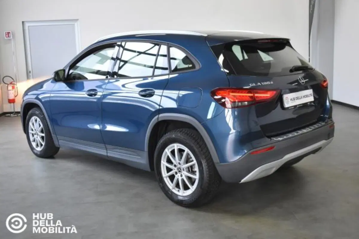Mercedes-Benz GLA SUV usata a Perugia (5)