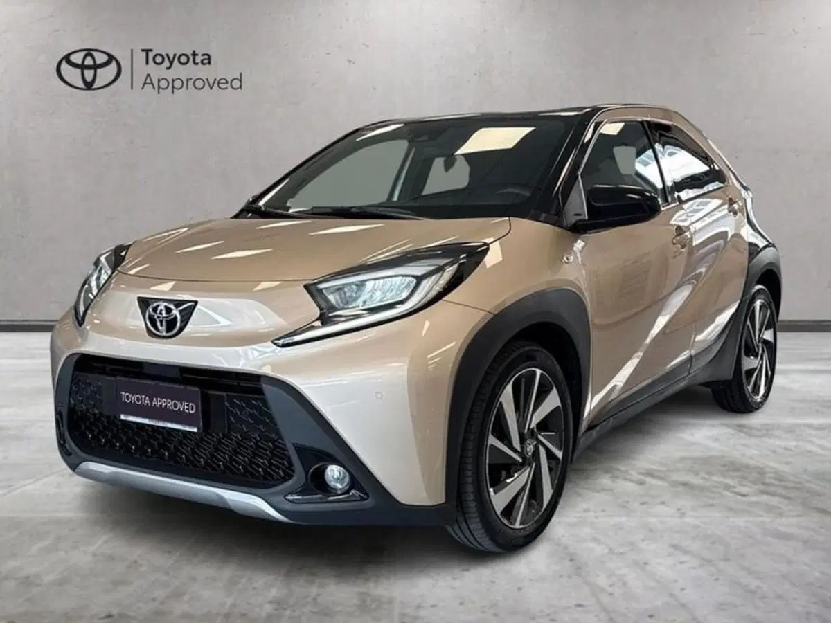 Toyota Aygo X usata a Prato