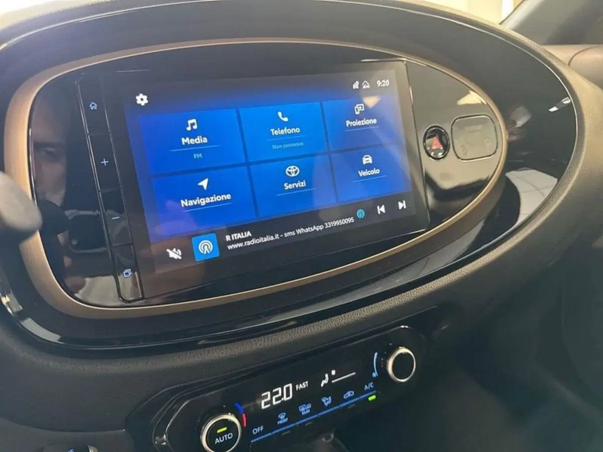 Toyota Aygo X usata a Prato (14)