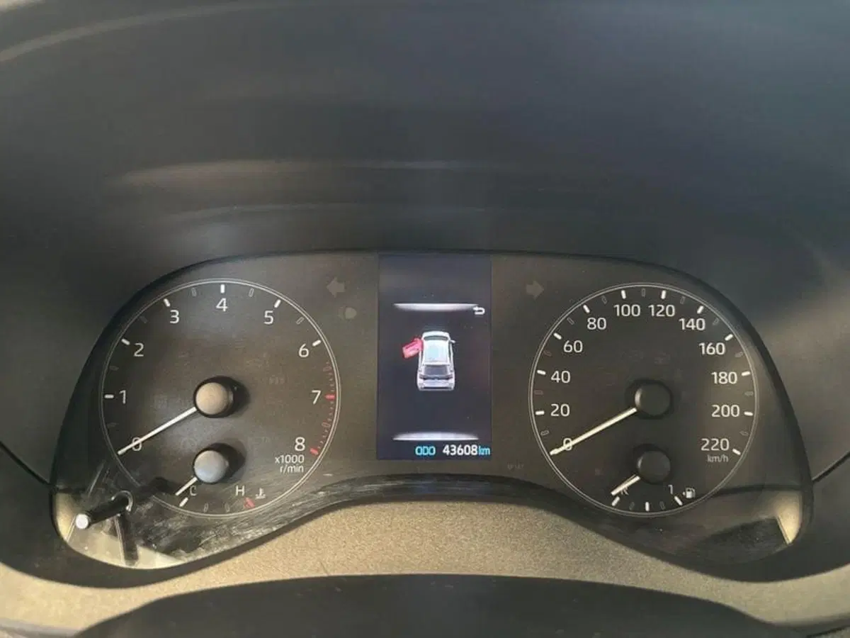 Toyota Yaris usata a Prato (11)
