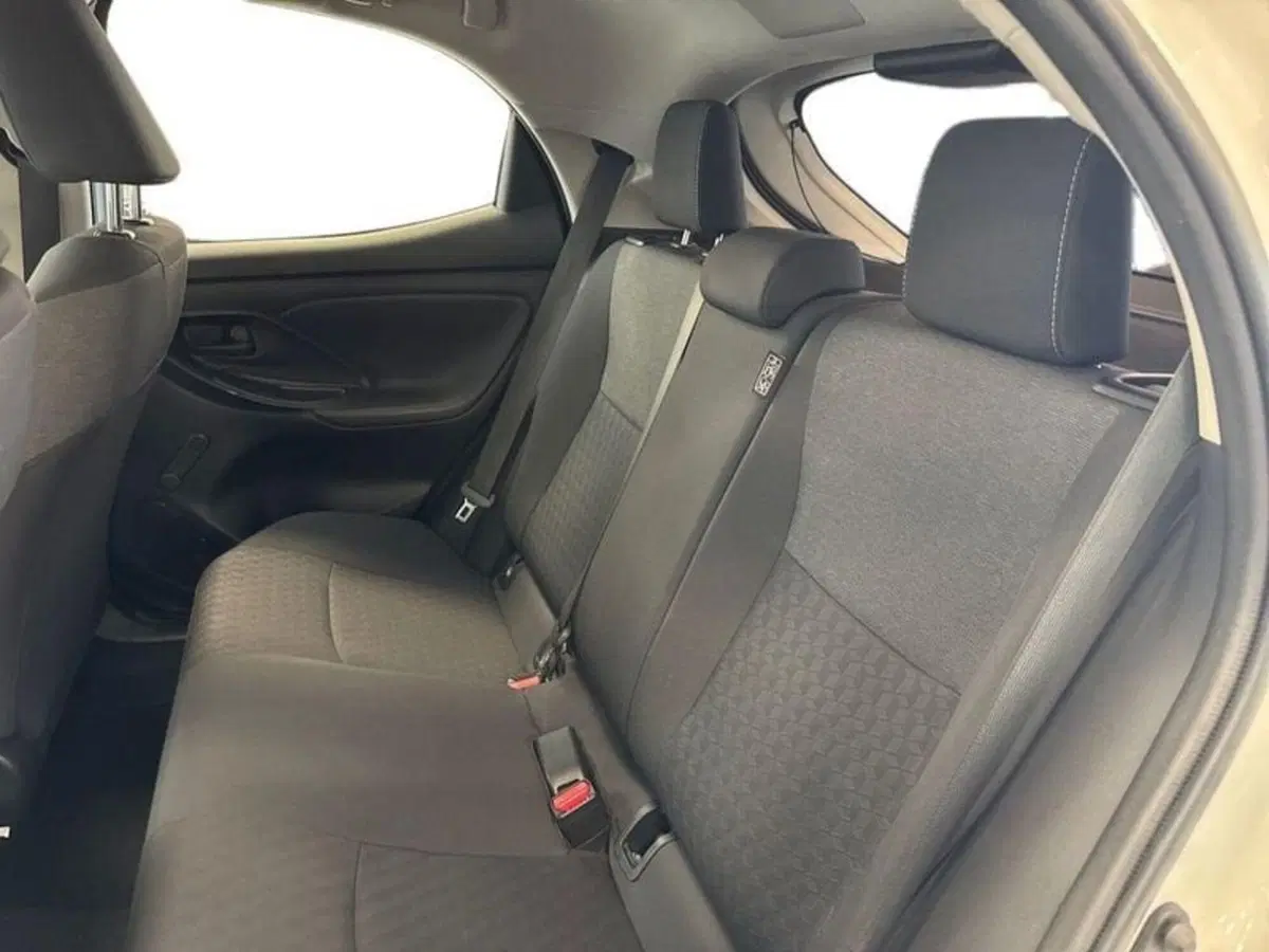 Toyota Yaris usata a Prato (13)