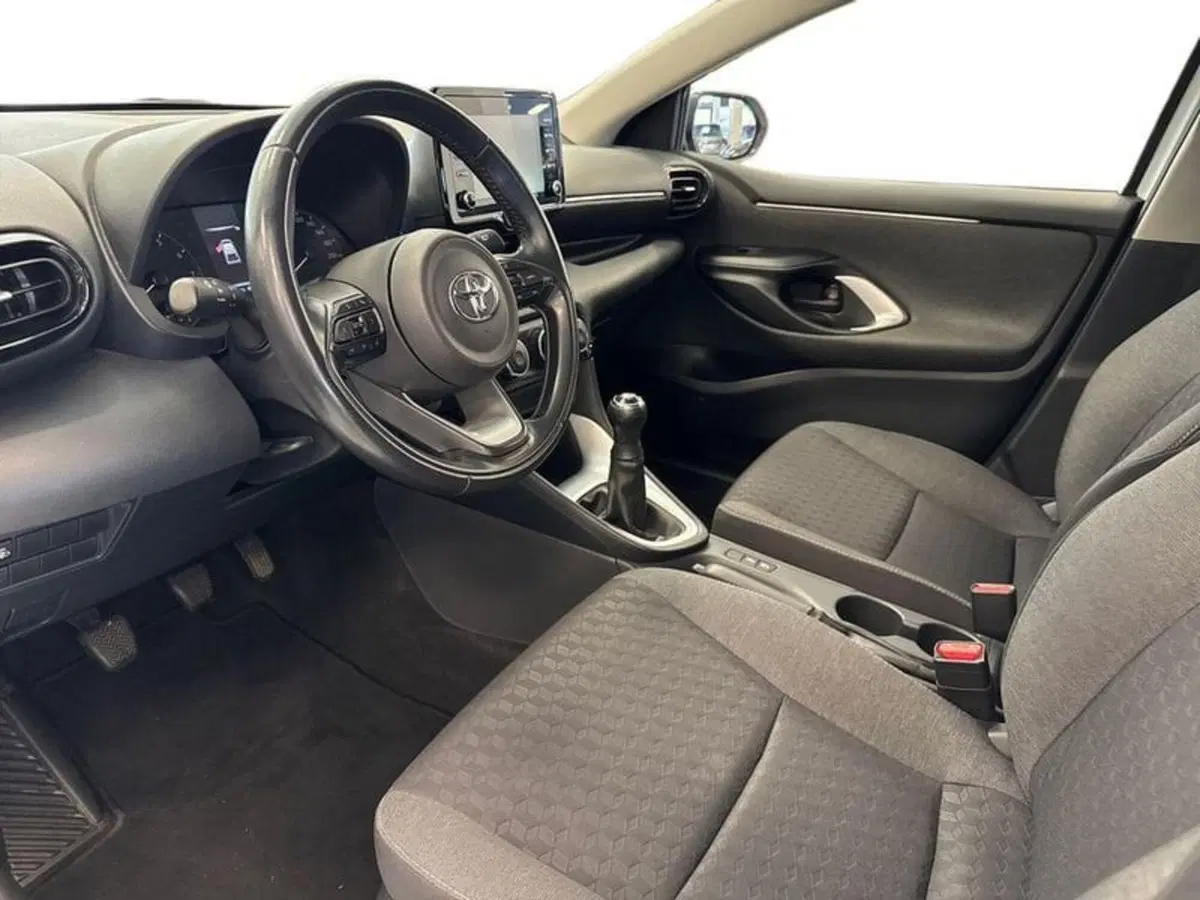 Toyota Yaris usata a Prato (9)