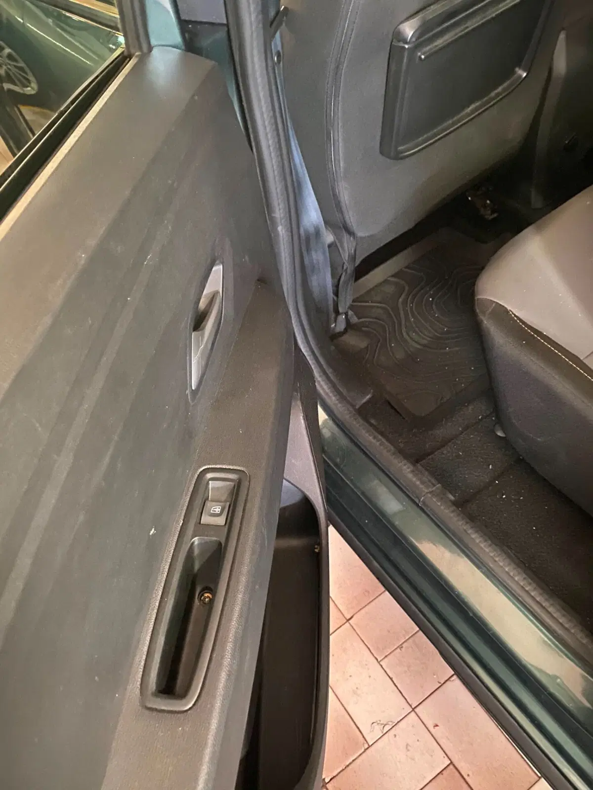 Dacia Jogger usata a Cagliari (10)