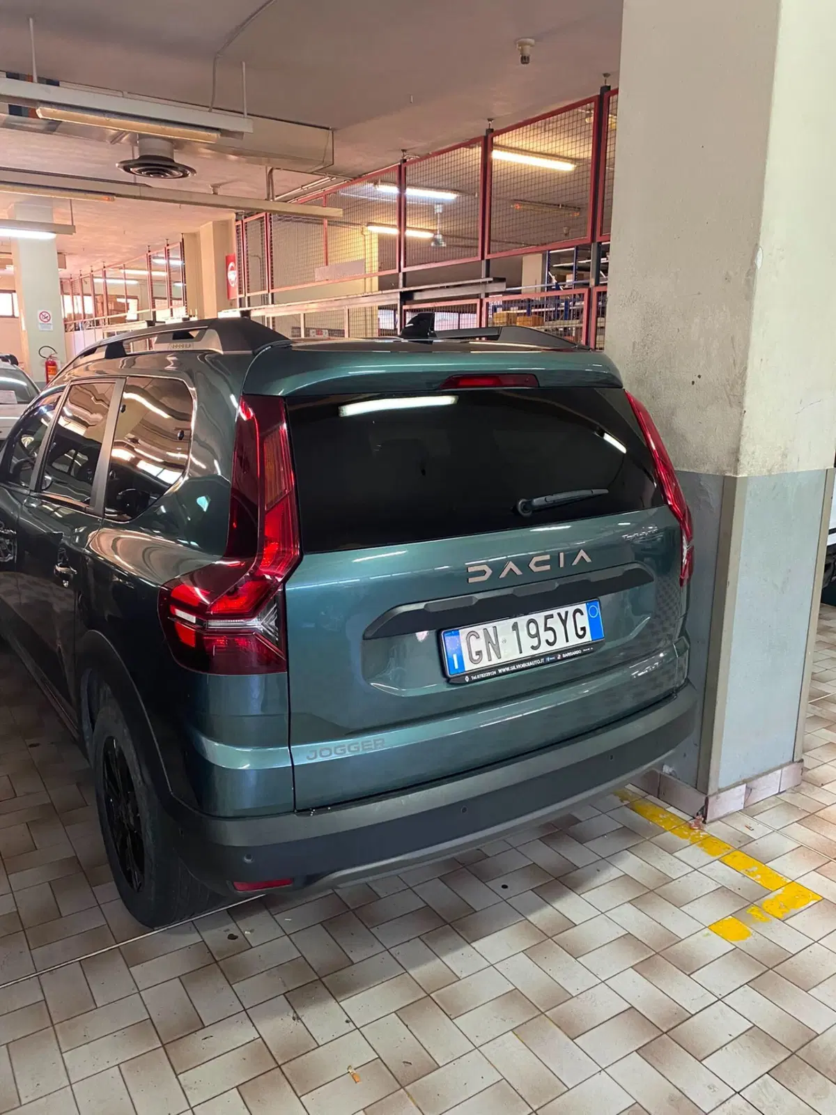 Dacia Jogger usata a Cagliari (14)