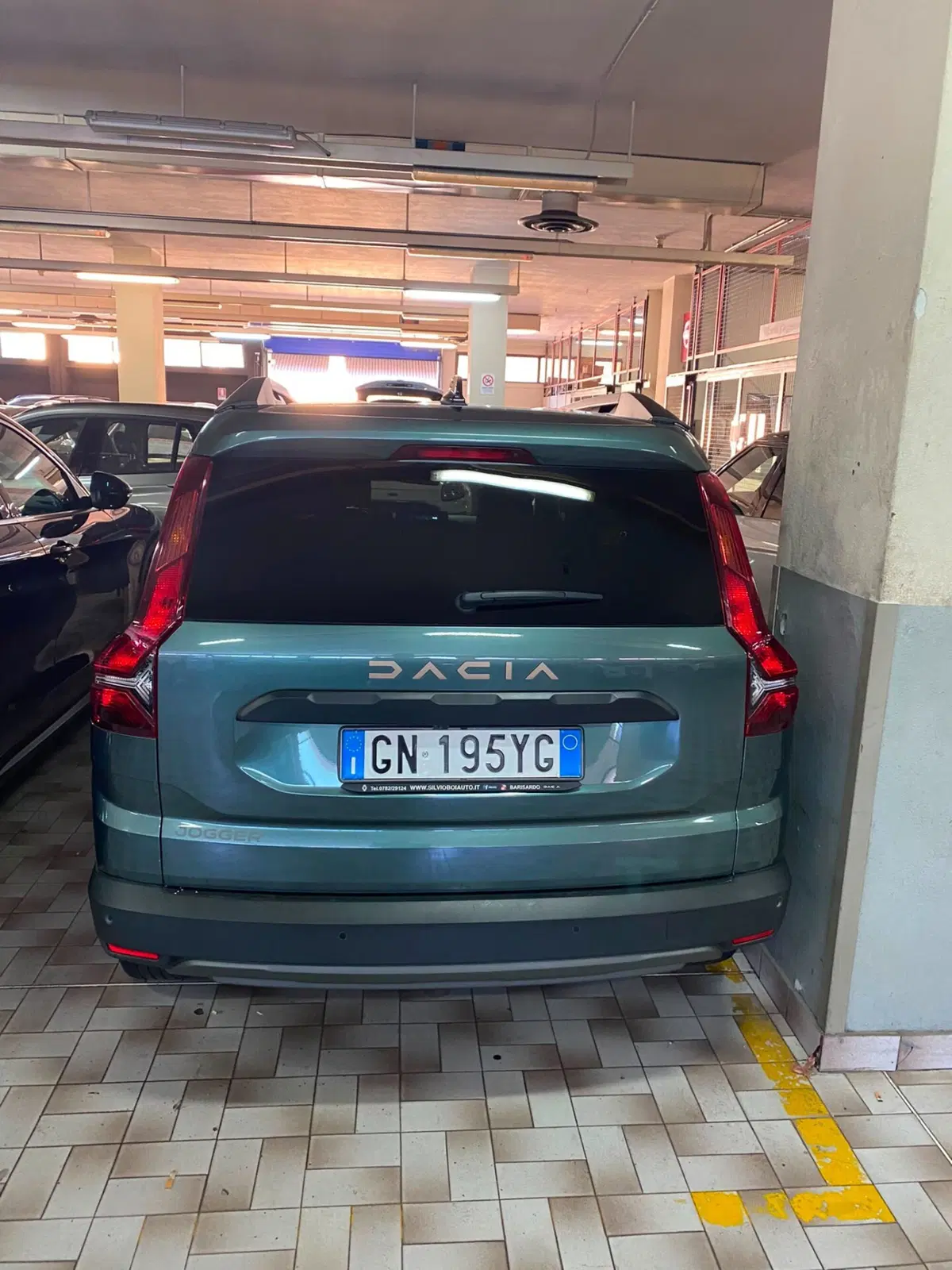 Dacia Jogger usata a Cagliari (15)
