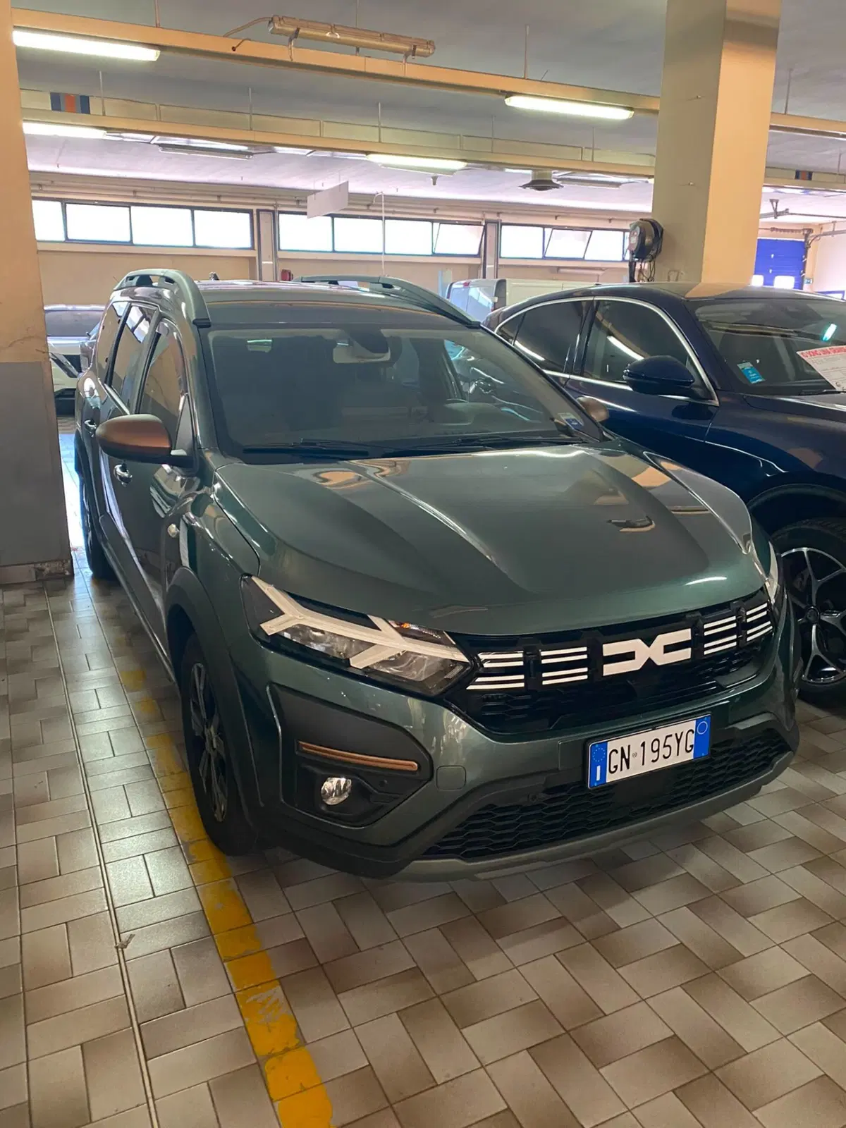 Dacia Jogger usata a Cagliari (2)