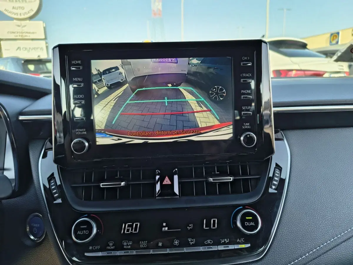 Toyota Corolla Touring Sports usata a Firenze (10)