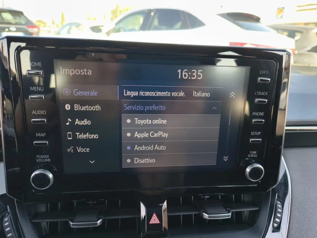 Toyota Corolla Touring Sports usata a Firenze (16)