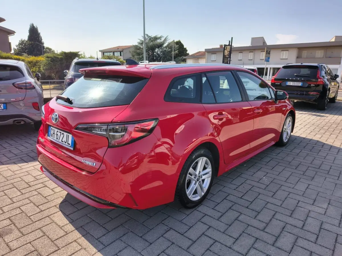 Toyota Corolla Touring Sports usata a Firenze (4)