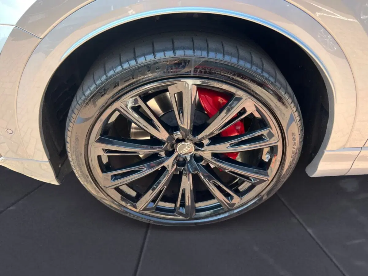 Audi Q8 usata a Verona (7)