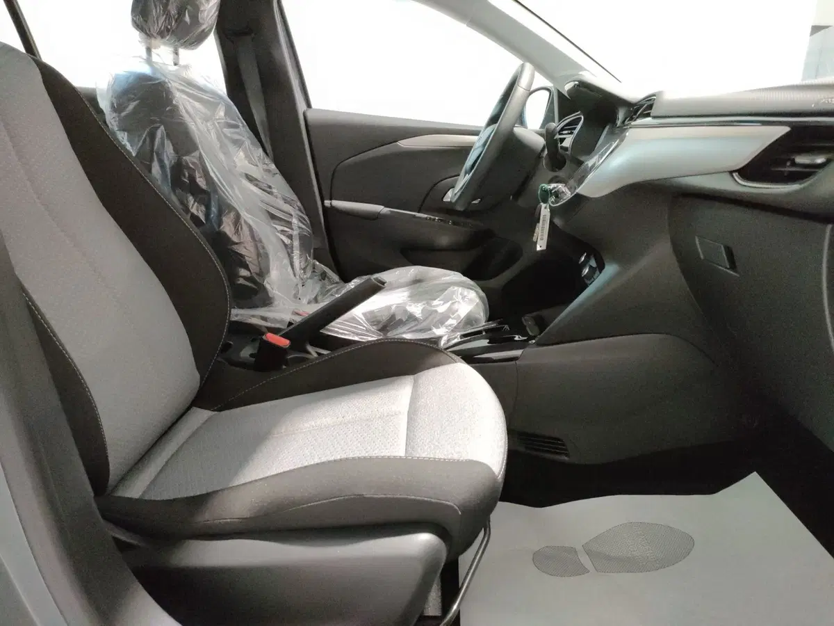 Opel Corsa nuova a Ascoli Piceno (15)