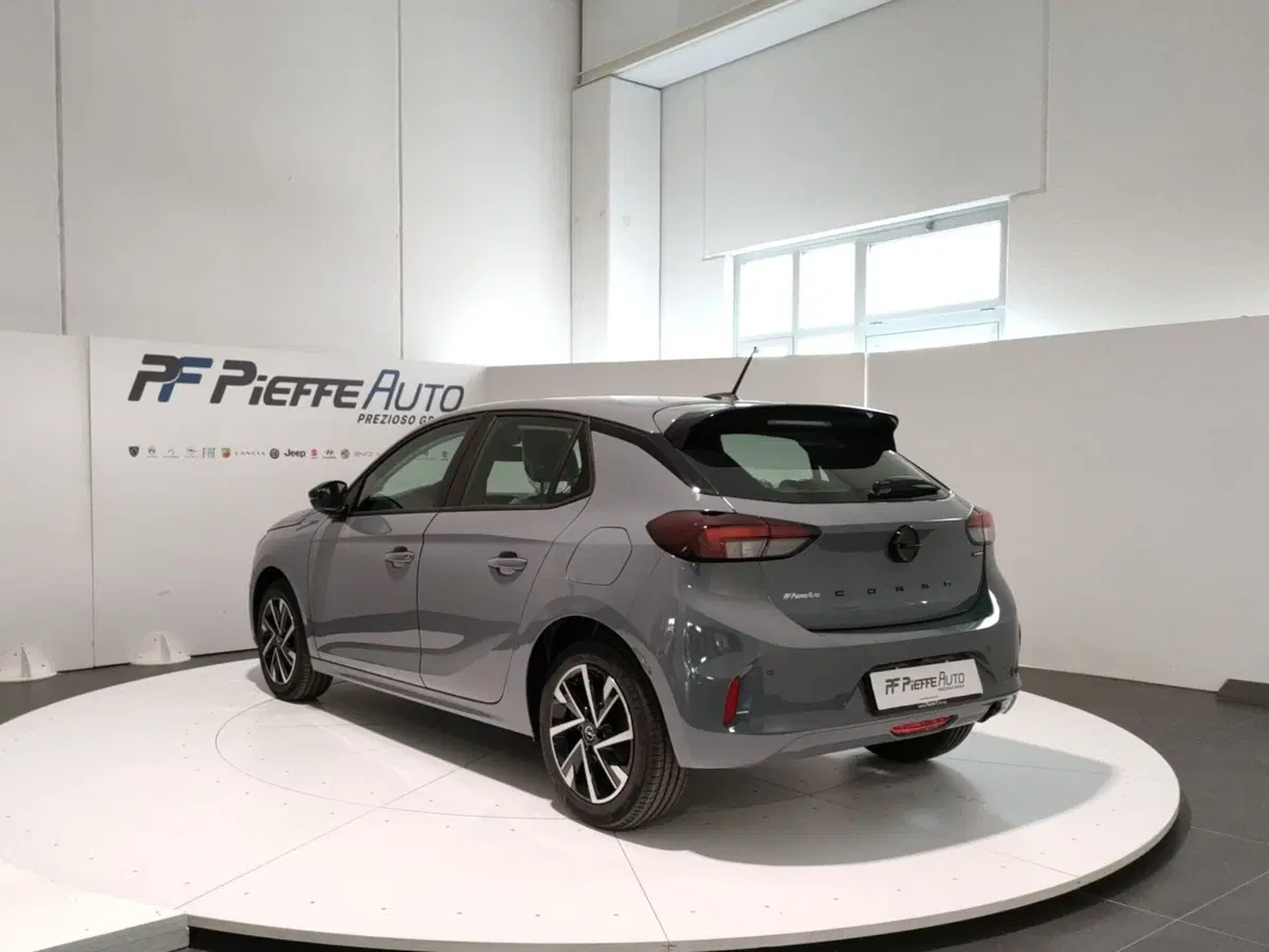 Opel Corsa nuova a Ascoli Piceno (3)