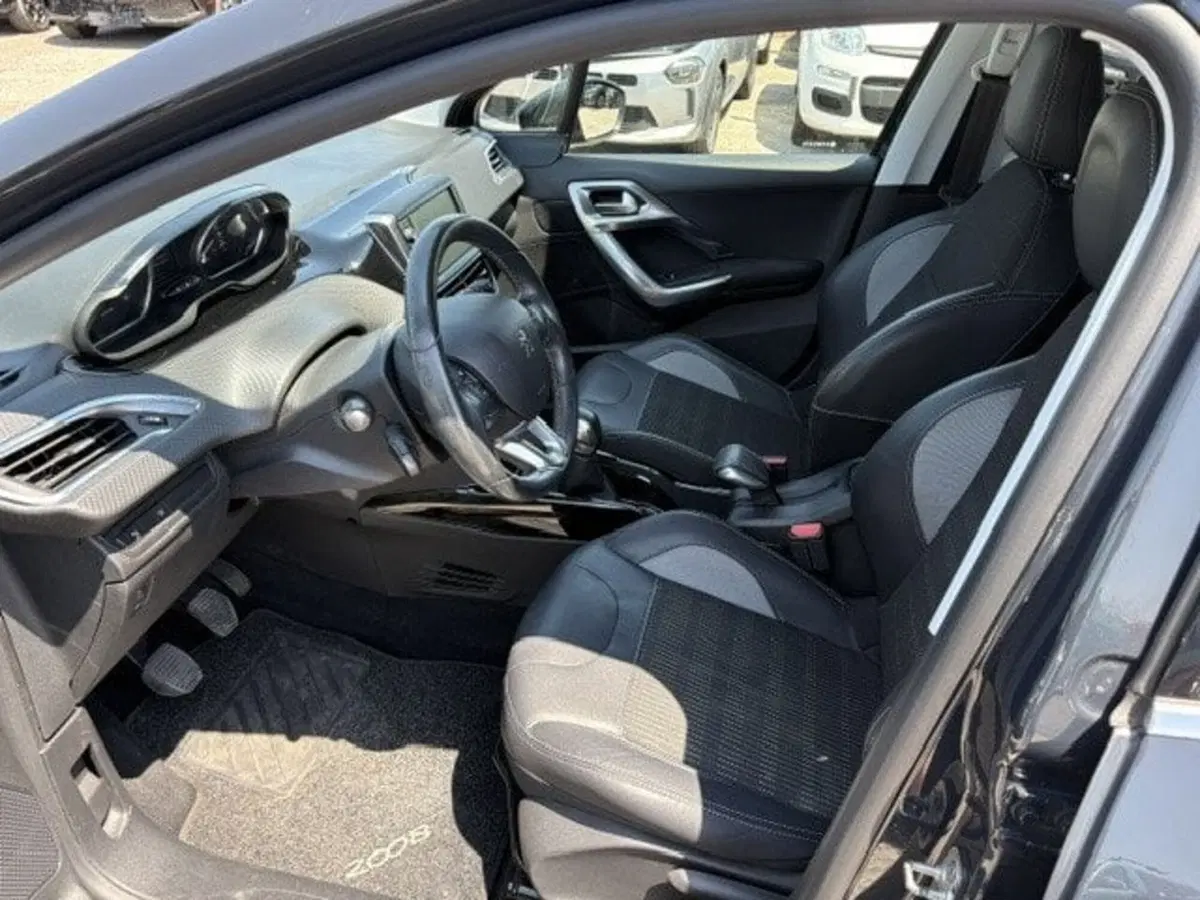Peugeot 2008 usata a Teramo (10)