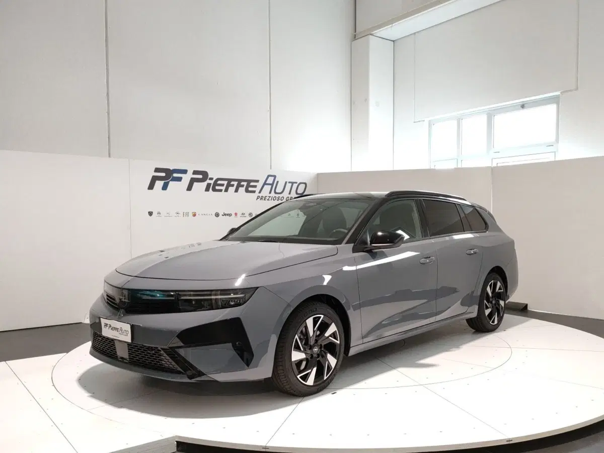 Opel Astra Station Wagon nuova a L'Aquila