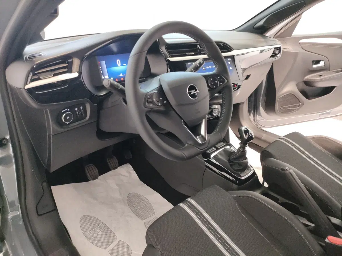 Opel Corsa nuova a Ascoli Piceno (11)