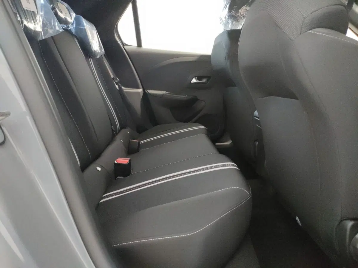 Opel Corsa nuova a Ascoli Piceno (14)
