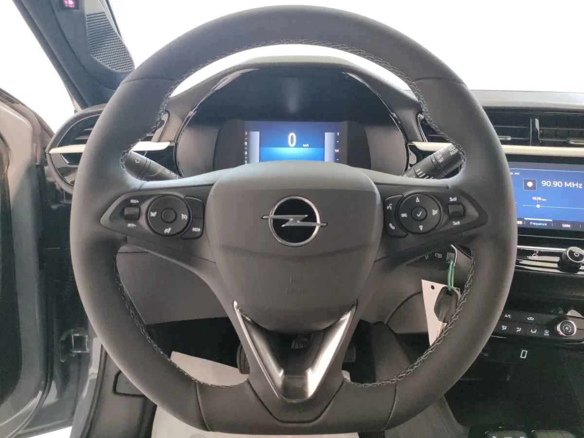 Opel Corsa nuova a Ascoli Piceno (17)