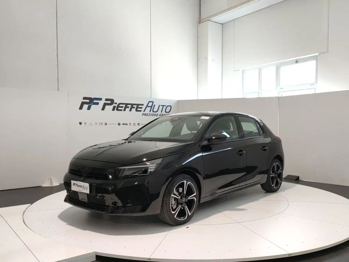 Opel Corsa nuova a Ascoli Piceno