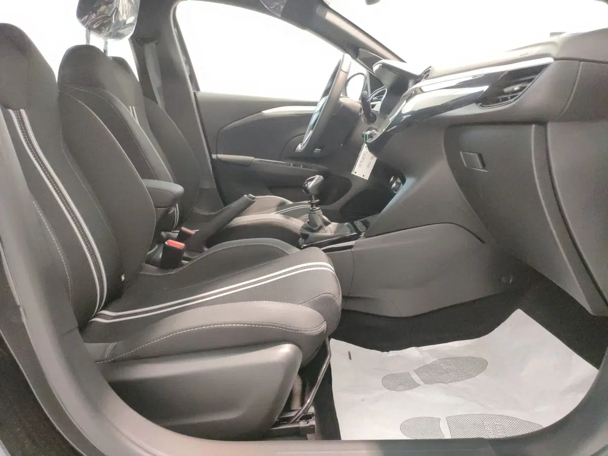 Opel Corsa nuova a Ascoli Piceno (15)