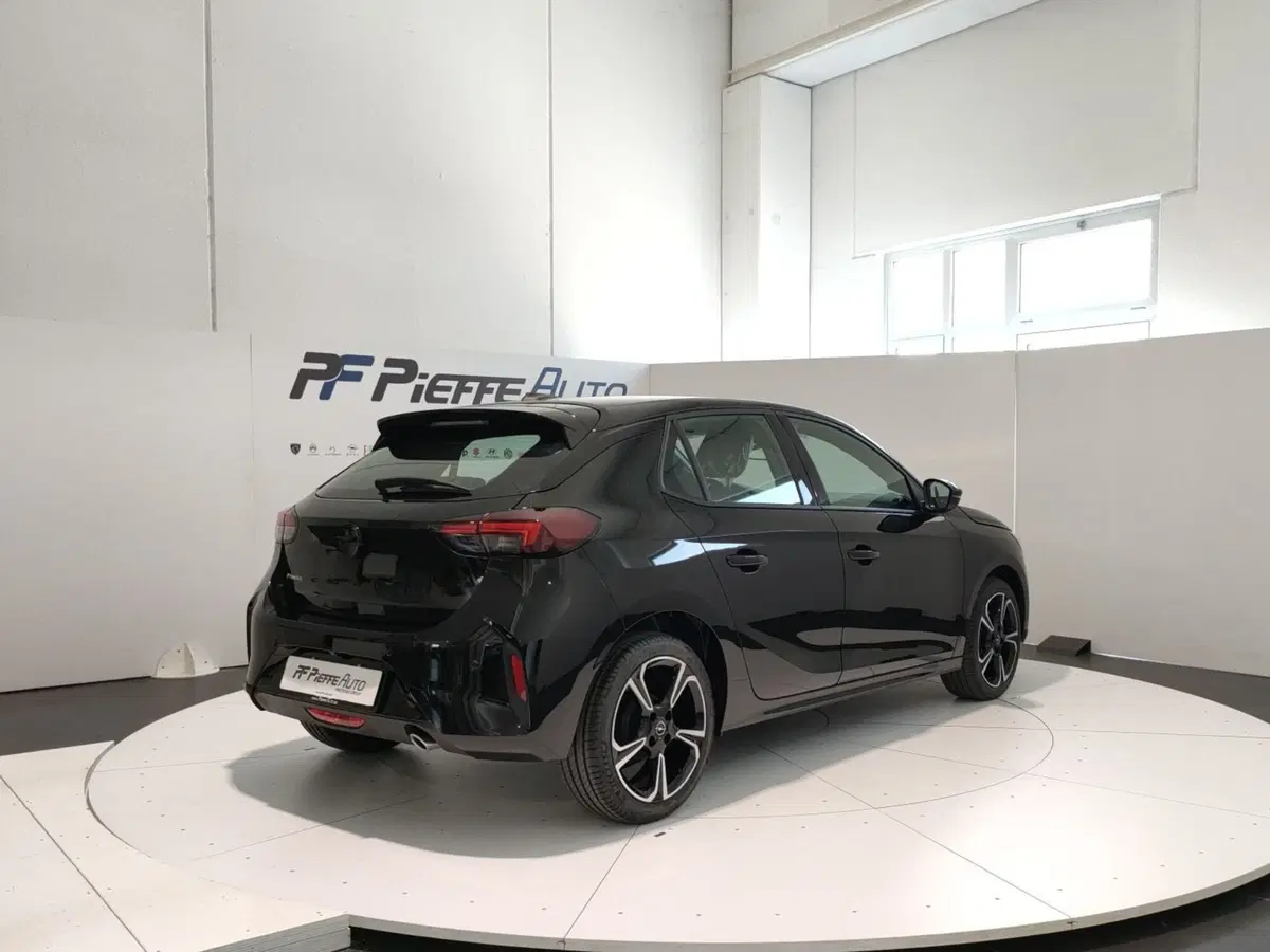 Opel Corsa nuova a Ascoli Piceno (4)