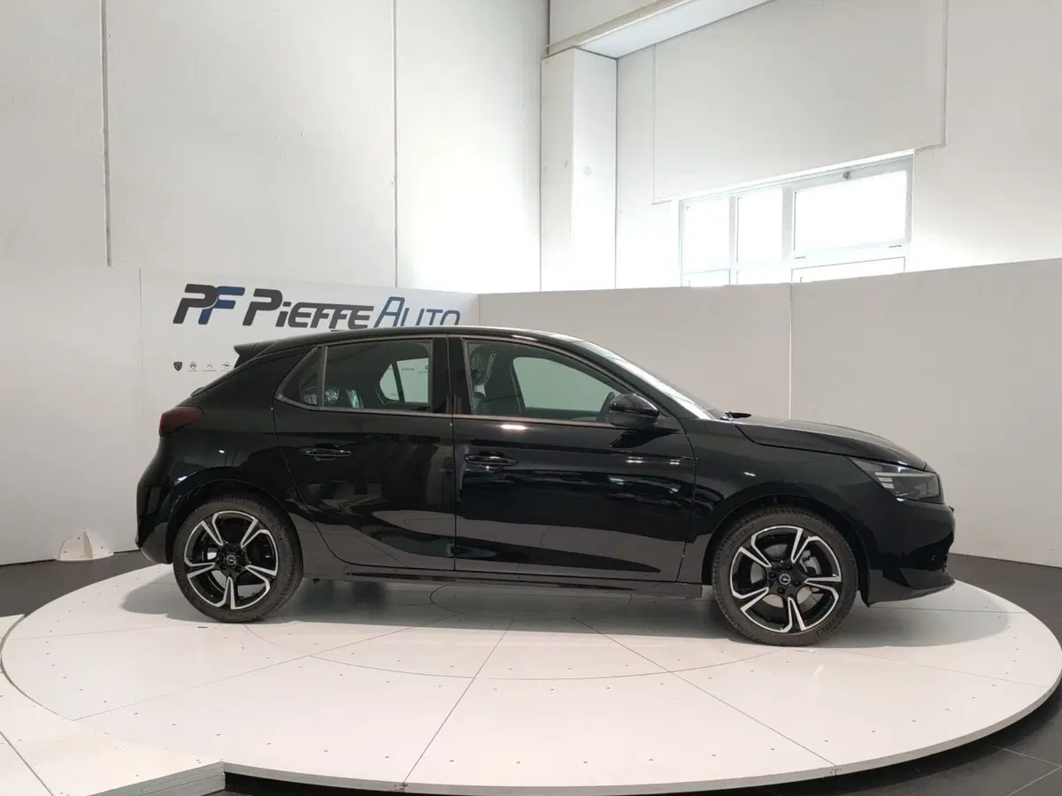 Opel Corsa nuova a Ascoli Piceno (5)