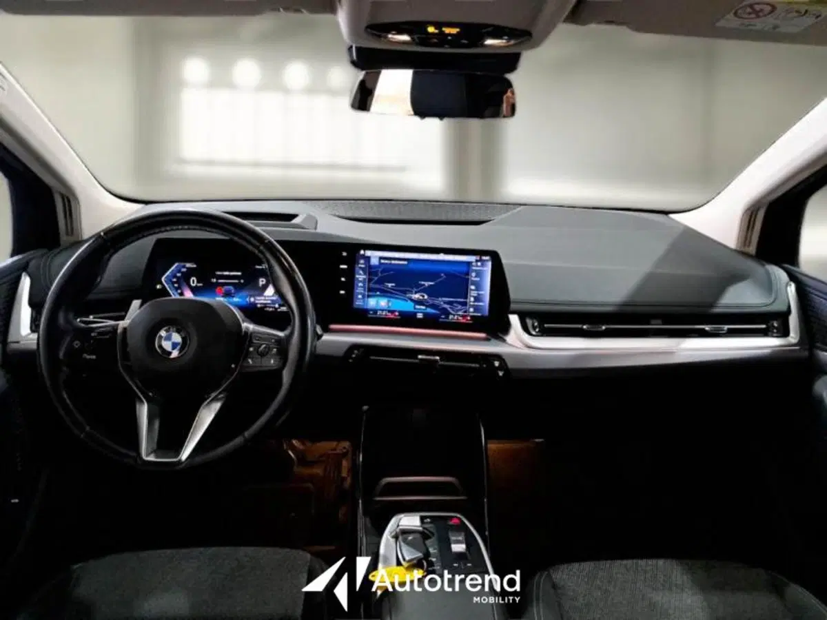 BMW Serie 2 Active Tourer usata a Bari (11)
