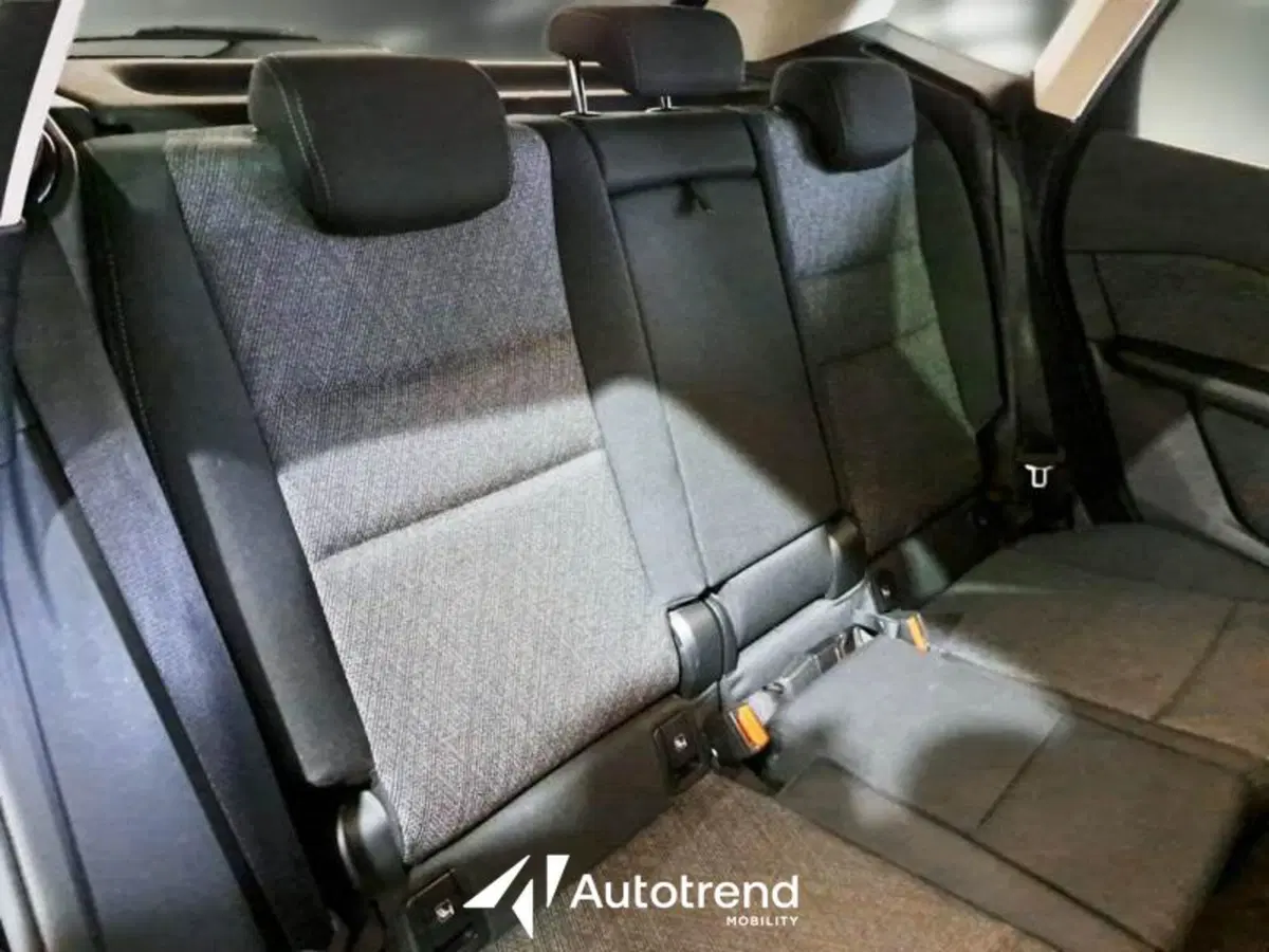 BMW Serie 2 Active Tourer usata a Bari (13)