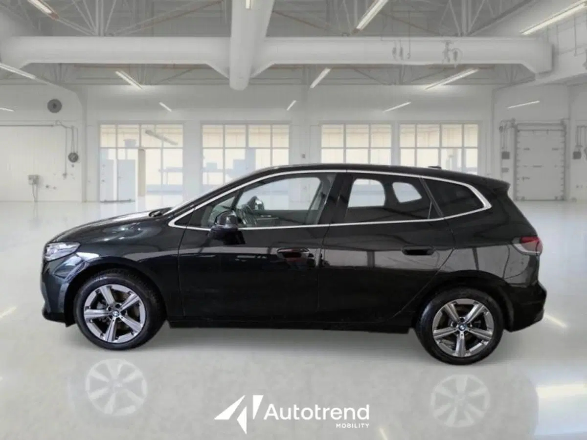 BMW Serie 2 Active Tourer usata a Bari (4)