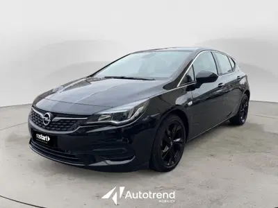 Opel Astra 1.5 CDTI 122 CV S&amp;S 5 porte Business Elegance del 2021 usata a Bari