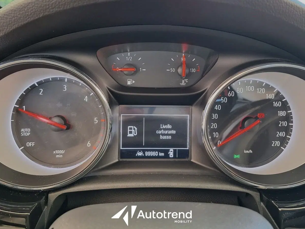 Opel Astra usata a Bari (10)