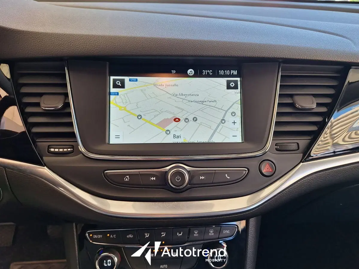 Opel Astra usata a Bari (11)