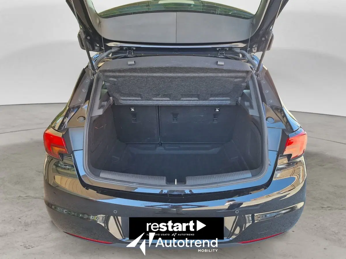 Opel Astra usata a Bari (15)