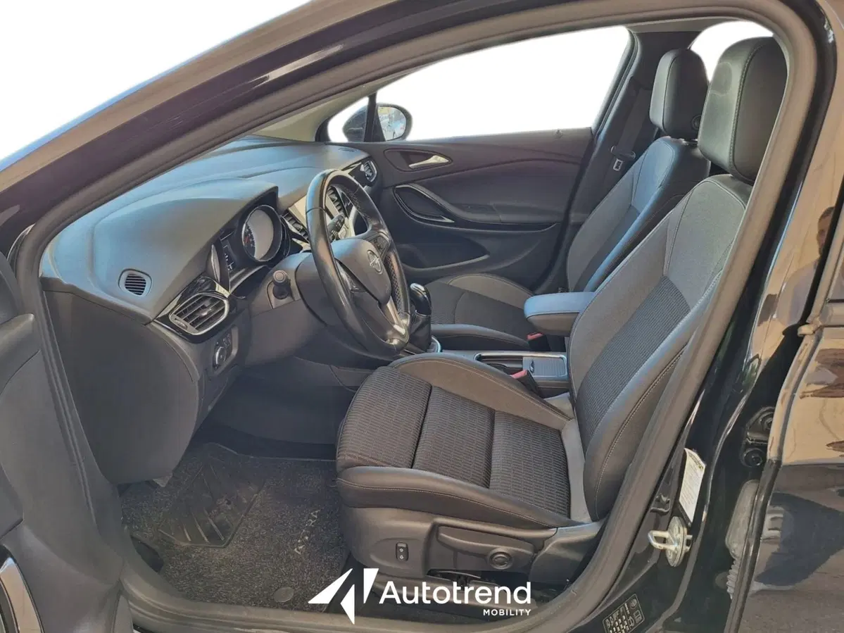 Opel Astra usata a Bari (5)