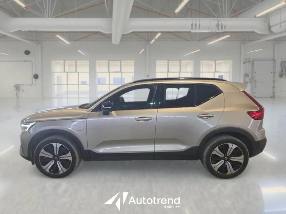 Volvo XC40 usata a Bari (4)