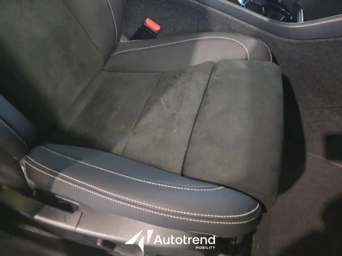 Volvo XC40 usata a Bari (9)