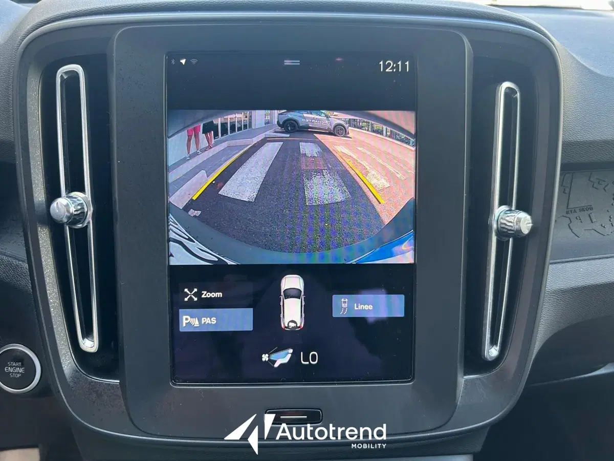 Volvo XC40 usata a Bari (12)