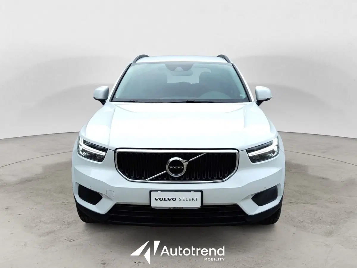 Volvo XC40 usata a Bari (3)