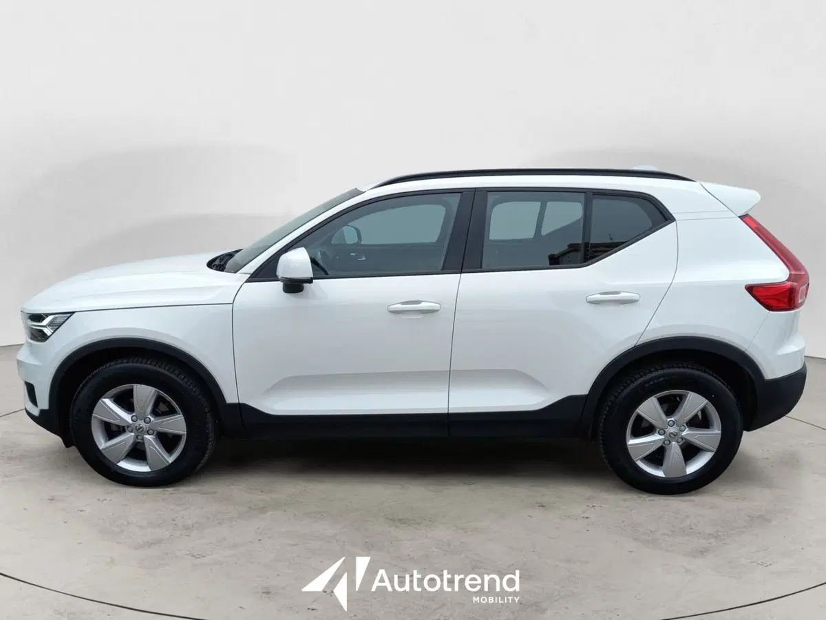 Volvo XC40 usata a Bari (5)