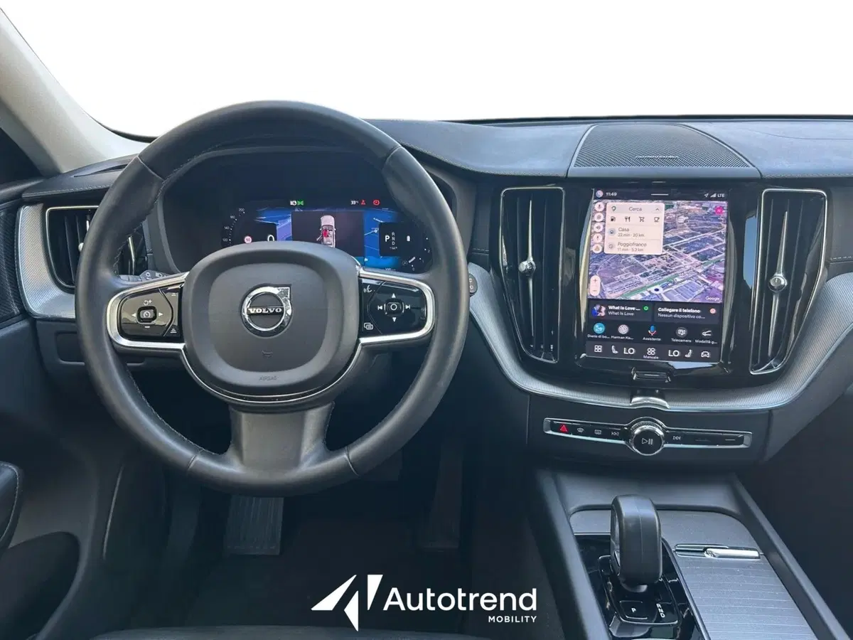 Volvo XC60 usata a Bari (10)