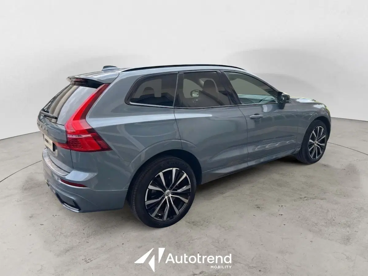 Volvo XC60 usata a Bari (5)
