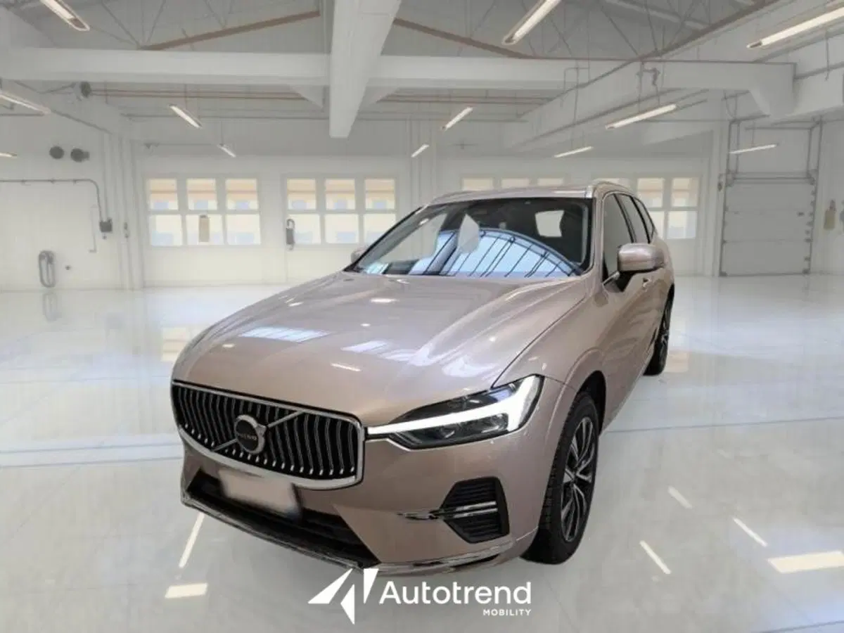 Volvo XC60 usata a Bari (11)