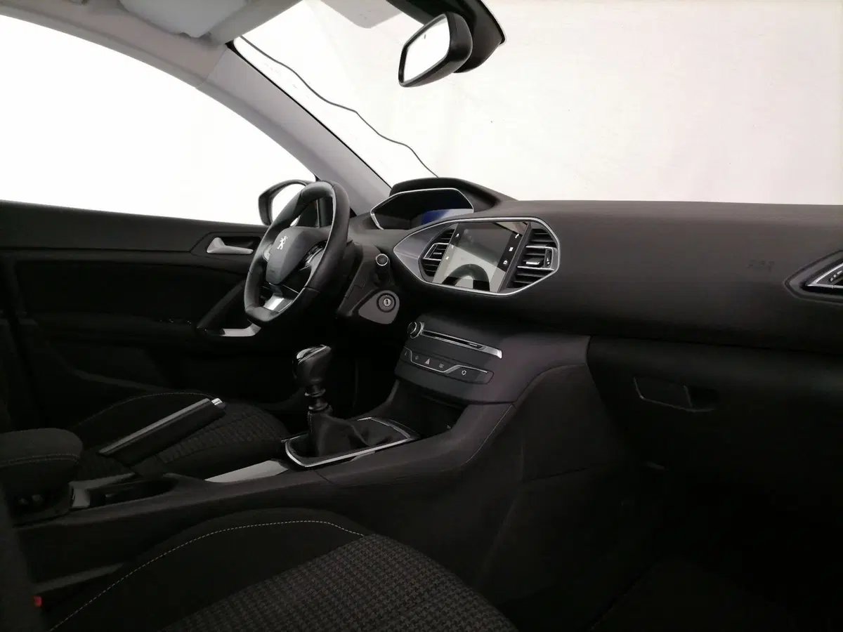 Peugeot 308 SW usata a Roma (7)