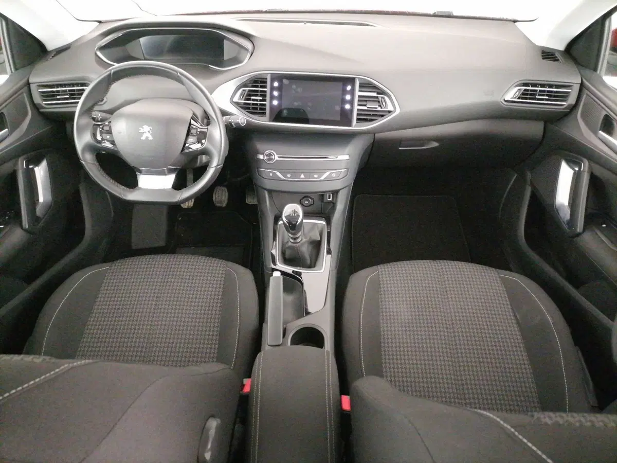Peugeot 308 SW usata a Roma (9)