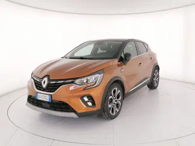 Renault Captur Full Hybrid E-Tech 145 CV Intens del 2021 usata a Roma