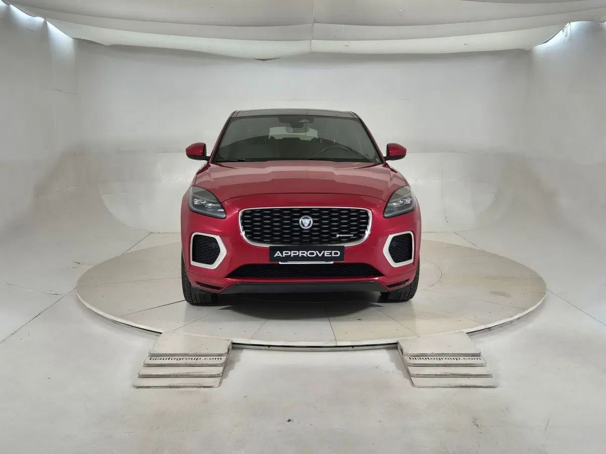 Jaguar E-Pace usata a Torino (8)