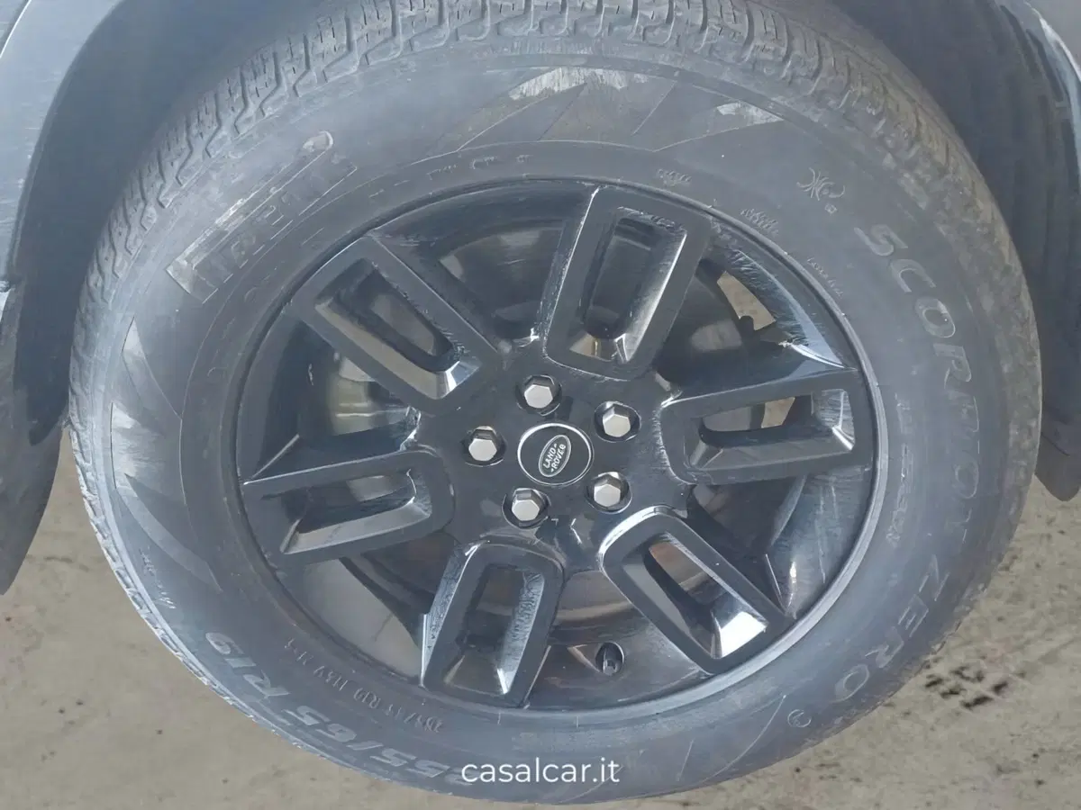 Land Rover Defender usata a Salerno (15)