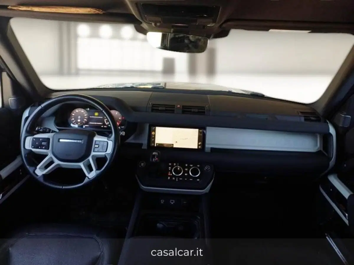 Land Rover Defender usata a Salerno (7)