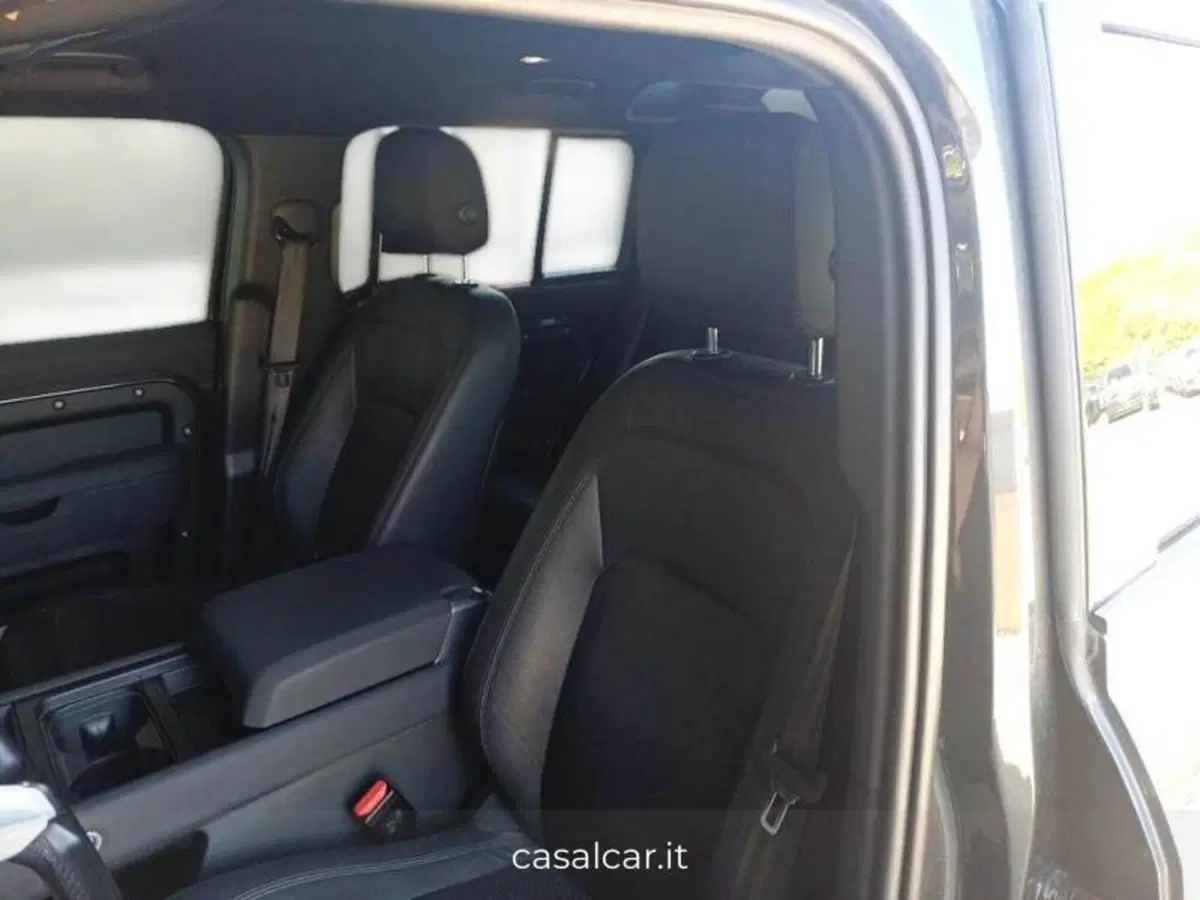 Land Rover Defender usata a Salerno (9)