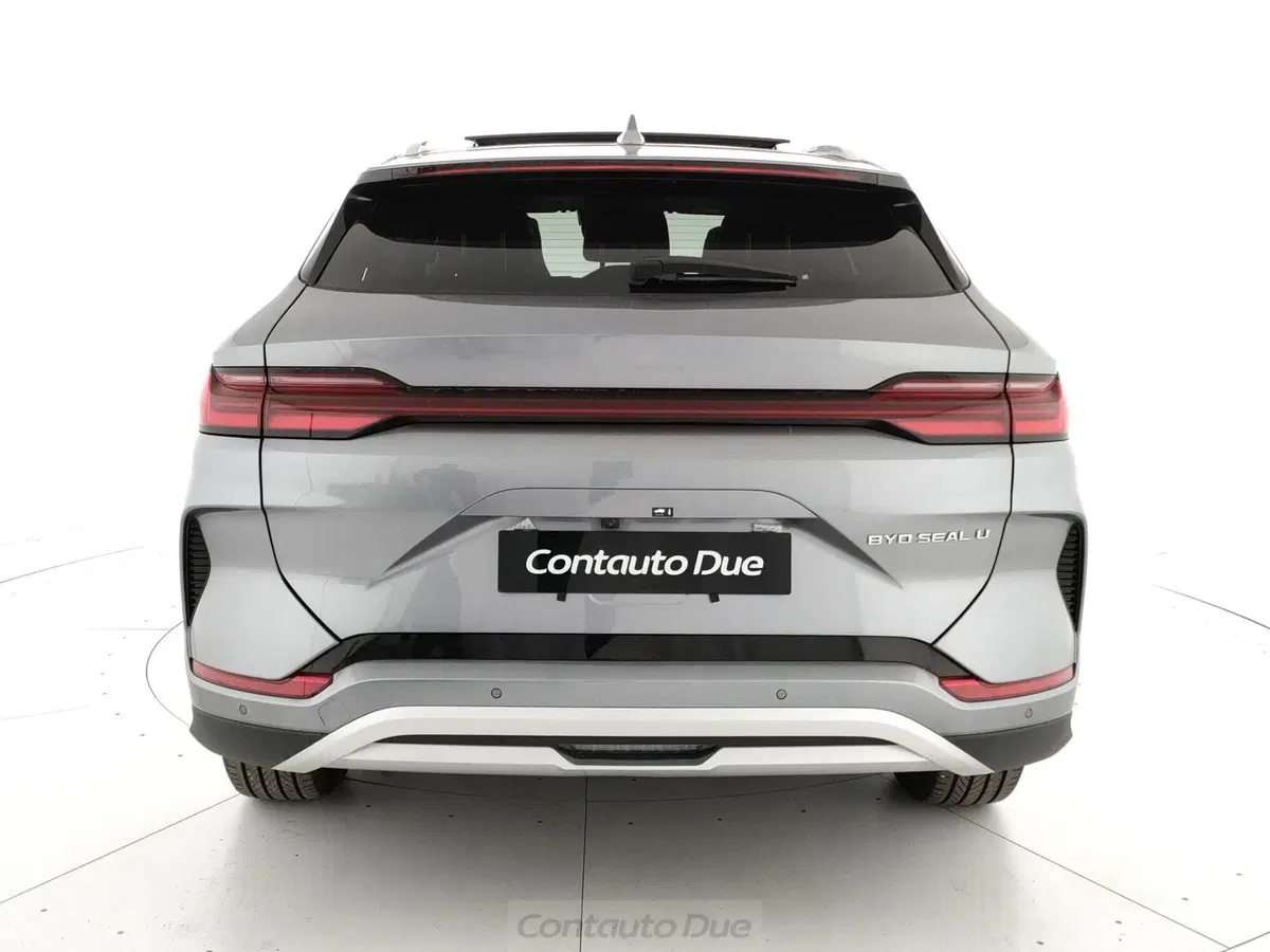 Byd Seal U DM-i usata a Caserta (6)
