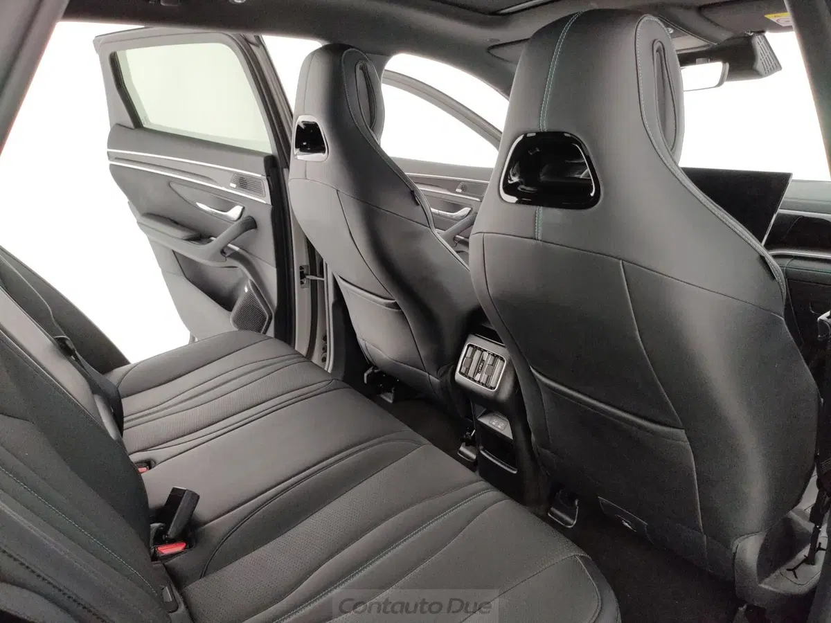 Byd Seal U DM-i usata a Caserta (16)